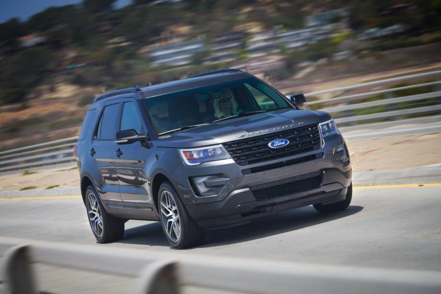  Ford Explorer Sport 2016 года  (фото 5 из 12)